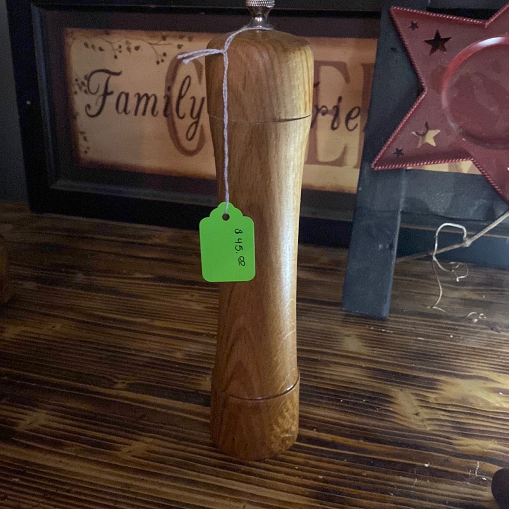 Pepper mill grinder